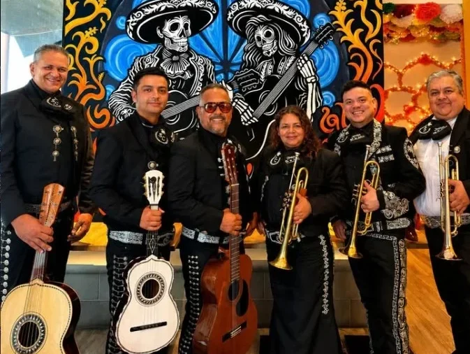 Actuación de Mariachi Sol de Galicia